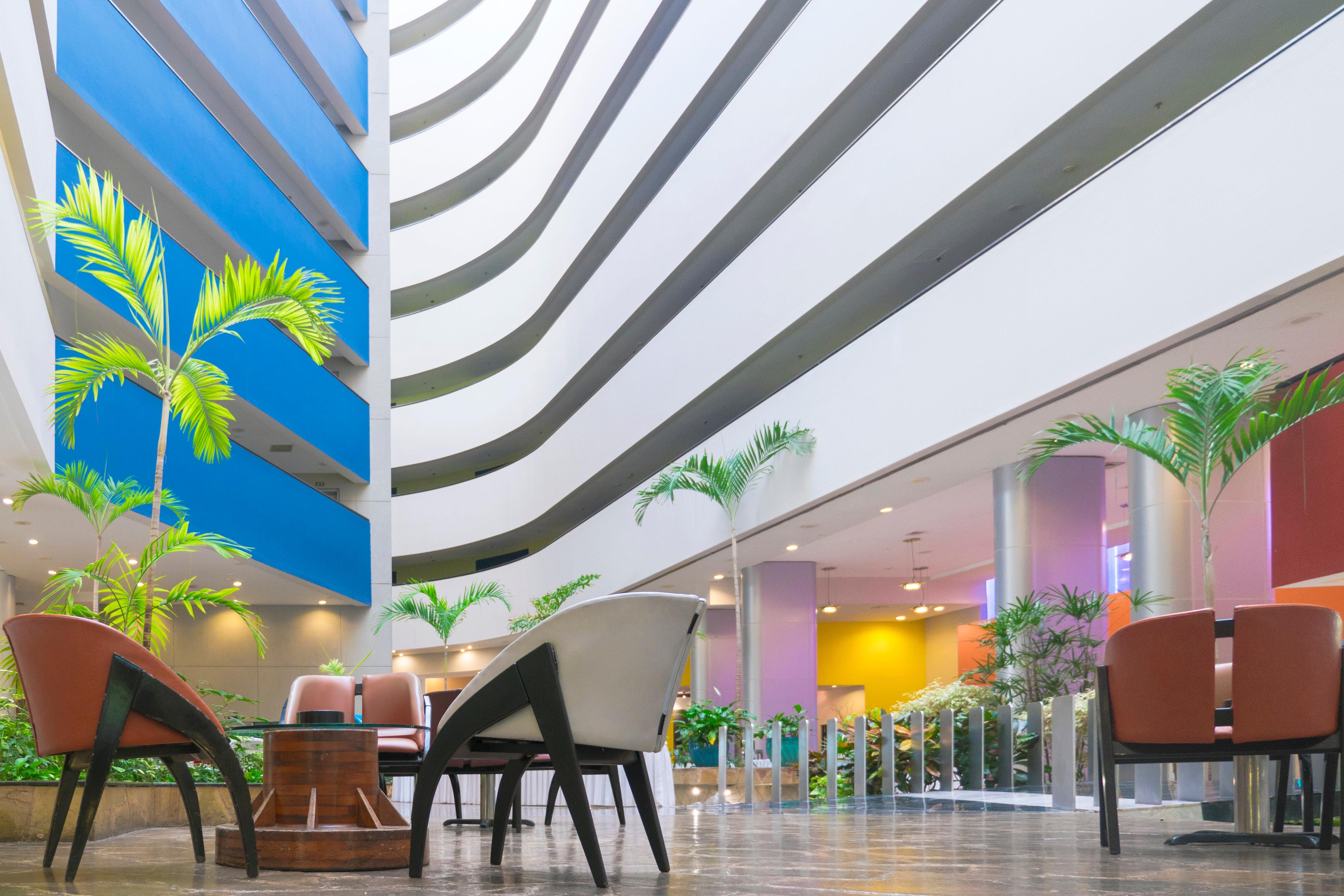 Holiday Inn Monterrey-Parque Fundidora, an IHG Hotel Exterior foto